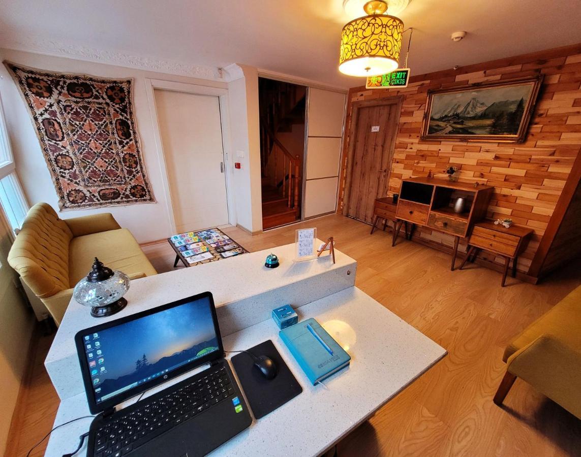 Masif House Bed and Breakfast Istanboel Buitenkant foto